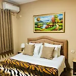 Tirana Central Apartment - Spacious 2 Bedroom