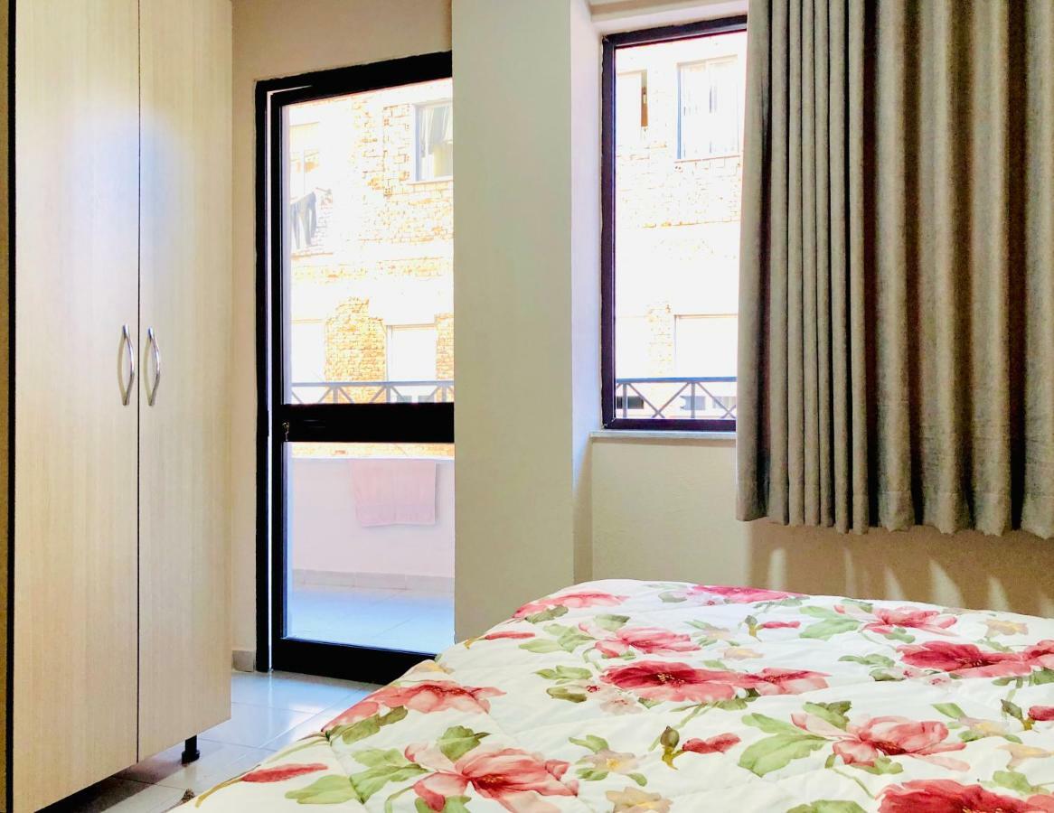 Central - Spacious 2 Bedroom Apartment