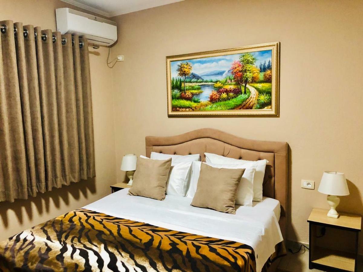 Central - Spacious 2 Bedroom *